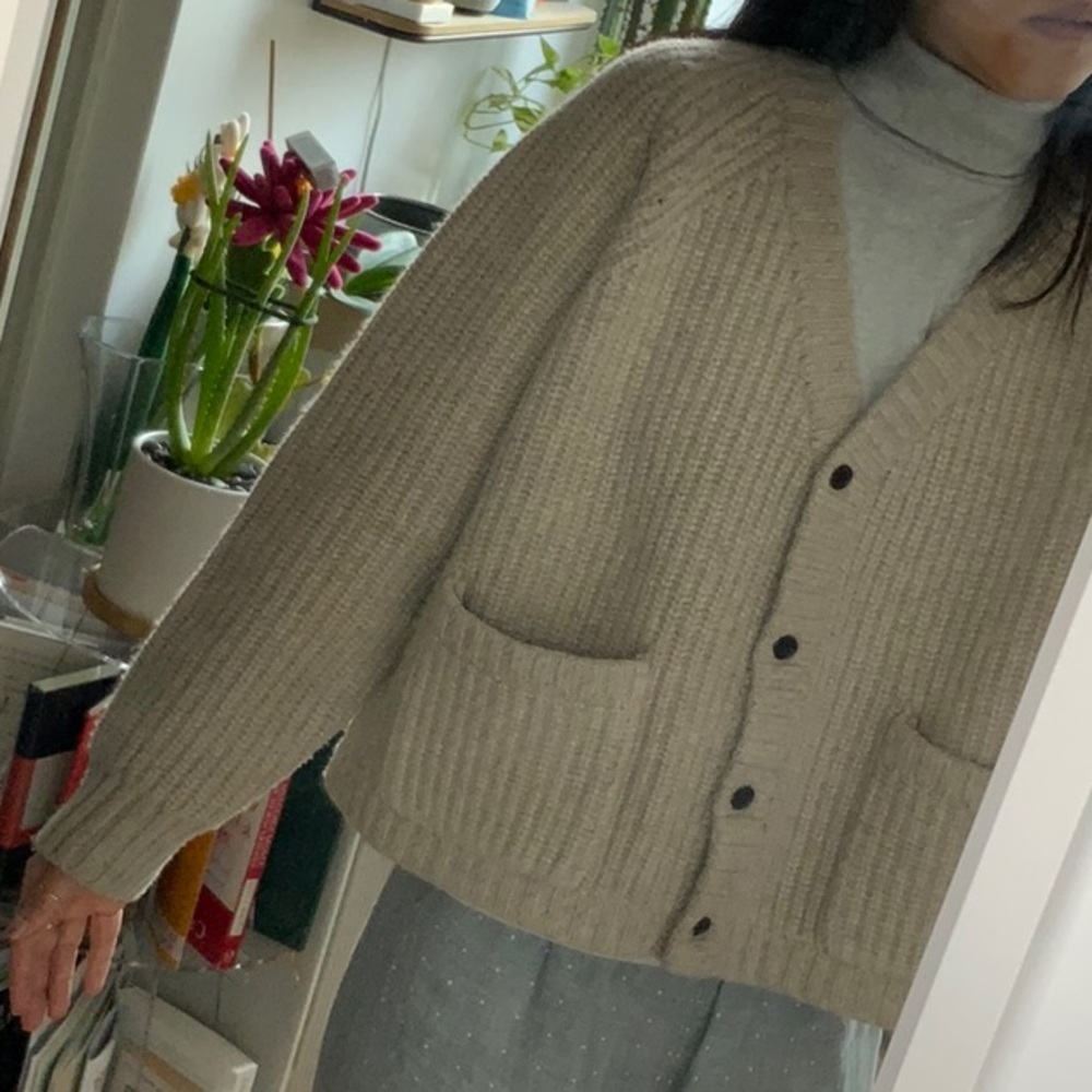 Demylee beige thick wool knit cardigan boxy V-neck Sweater cardigan small